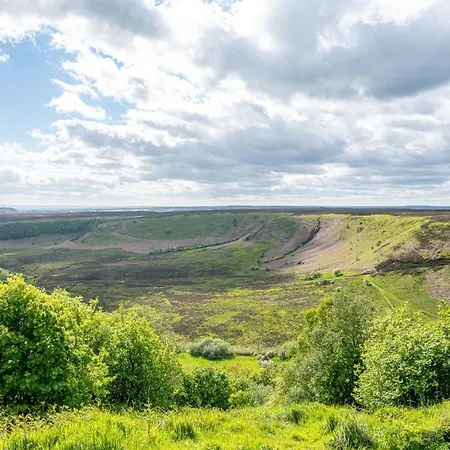 Esk View Retreat * Whitby